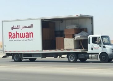 شاحنة نقل عفش من جدة إلى الرس تابعة لمؤسسة رهوان
