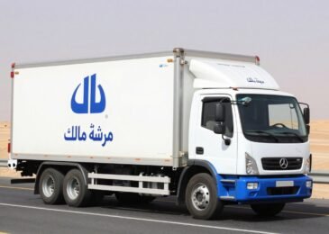 شاحنة نقل عفش من جدة إلى حوطة بني تميم تابعة لمؤسسة مالك